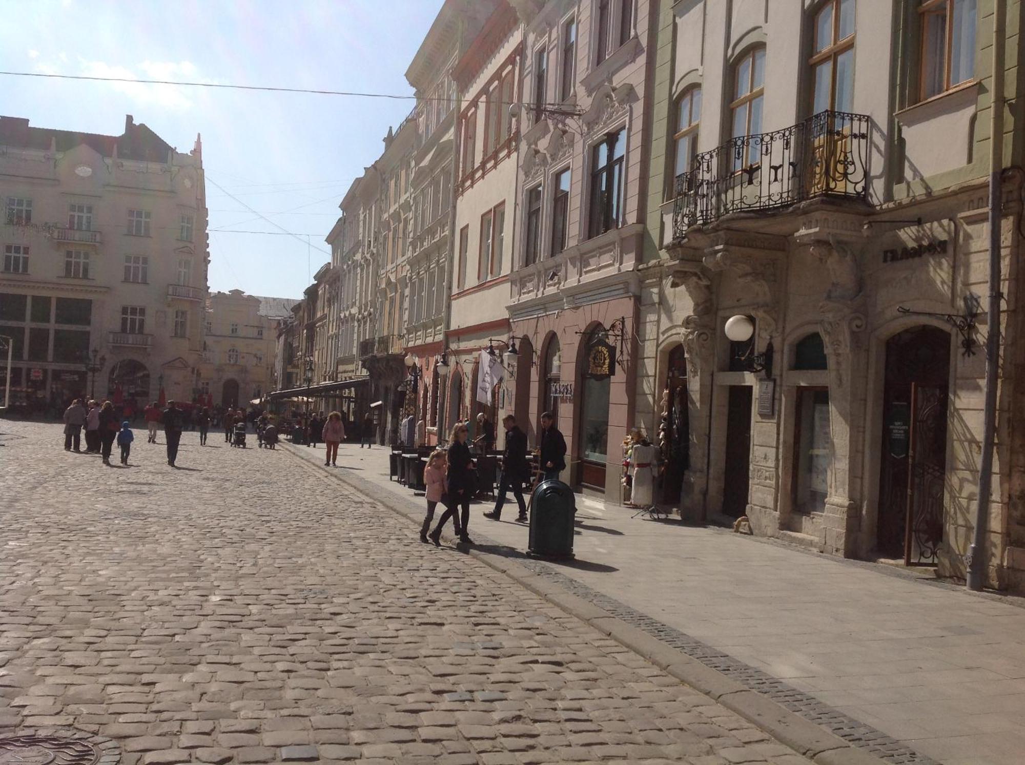 Apartments On Plocsha Rynok 40 Lviv Buitenkant foto