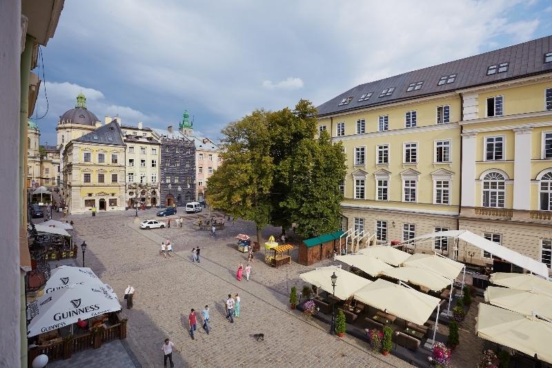 Apartments On Plocsha Rynok 40 Lviv Buitenkant foto